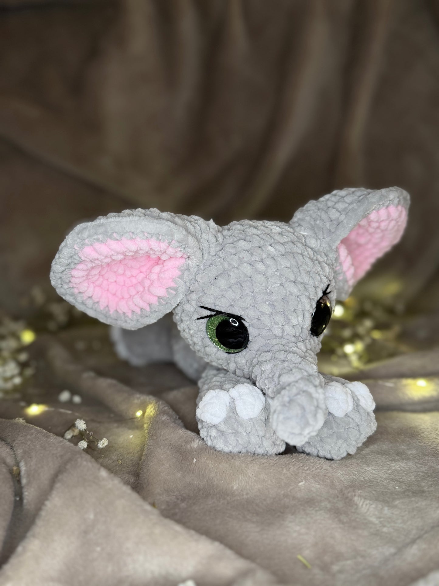 Eni der liegende Elefant