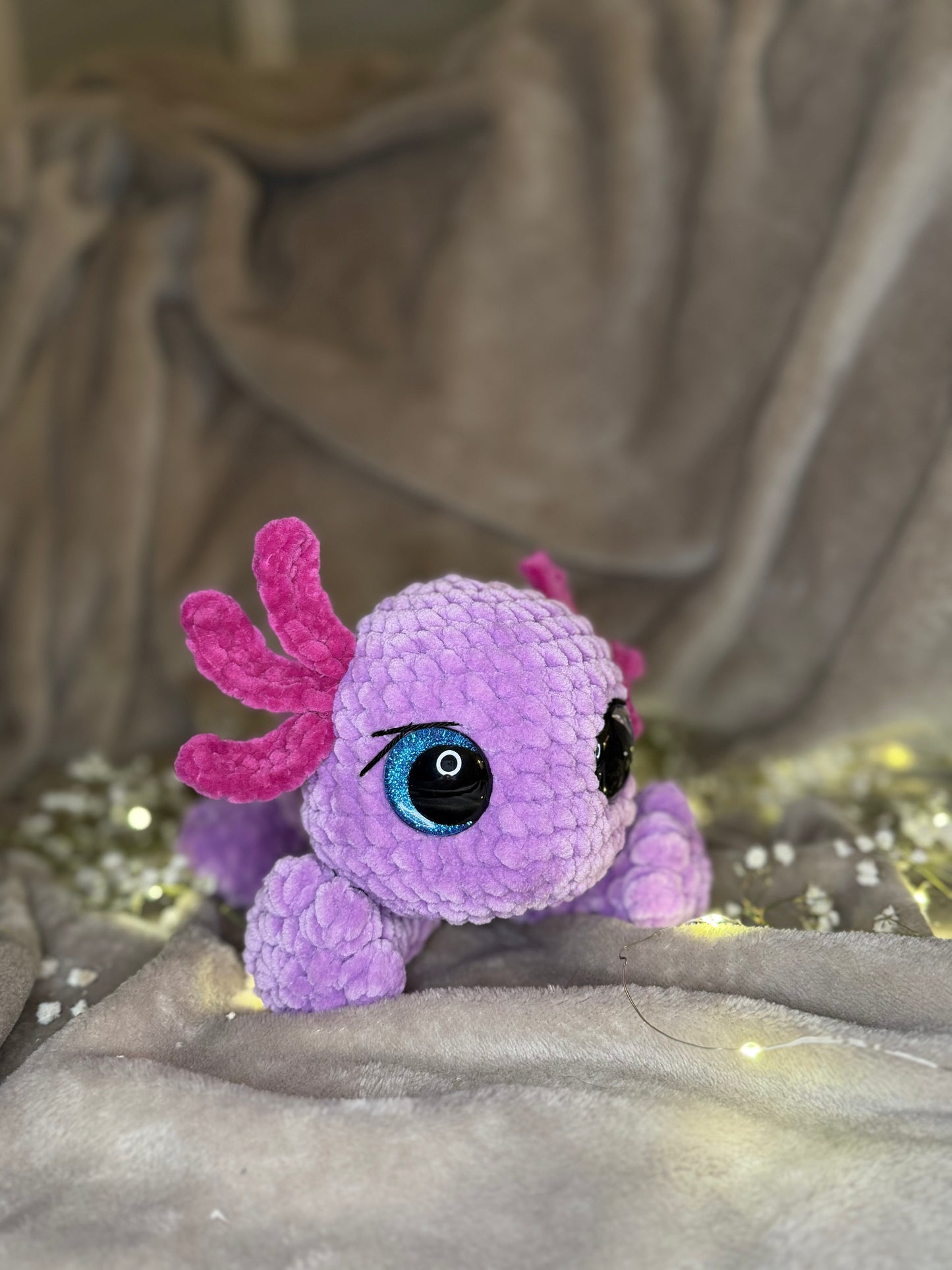 Aki das liegende Axolotl