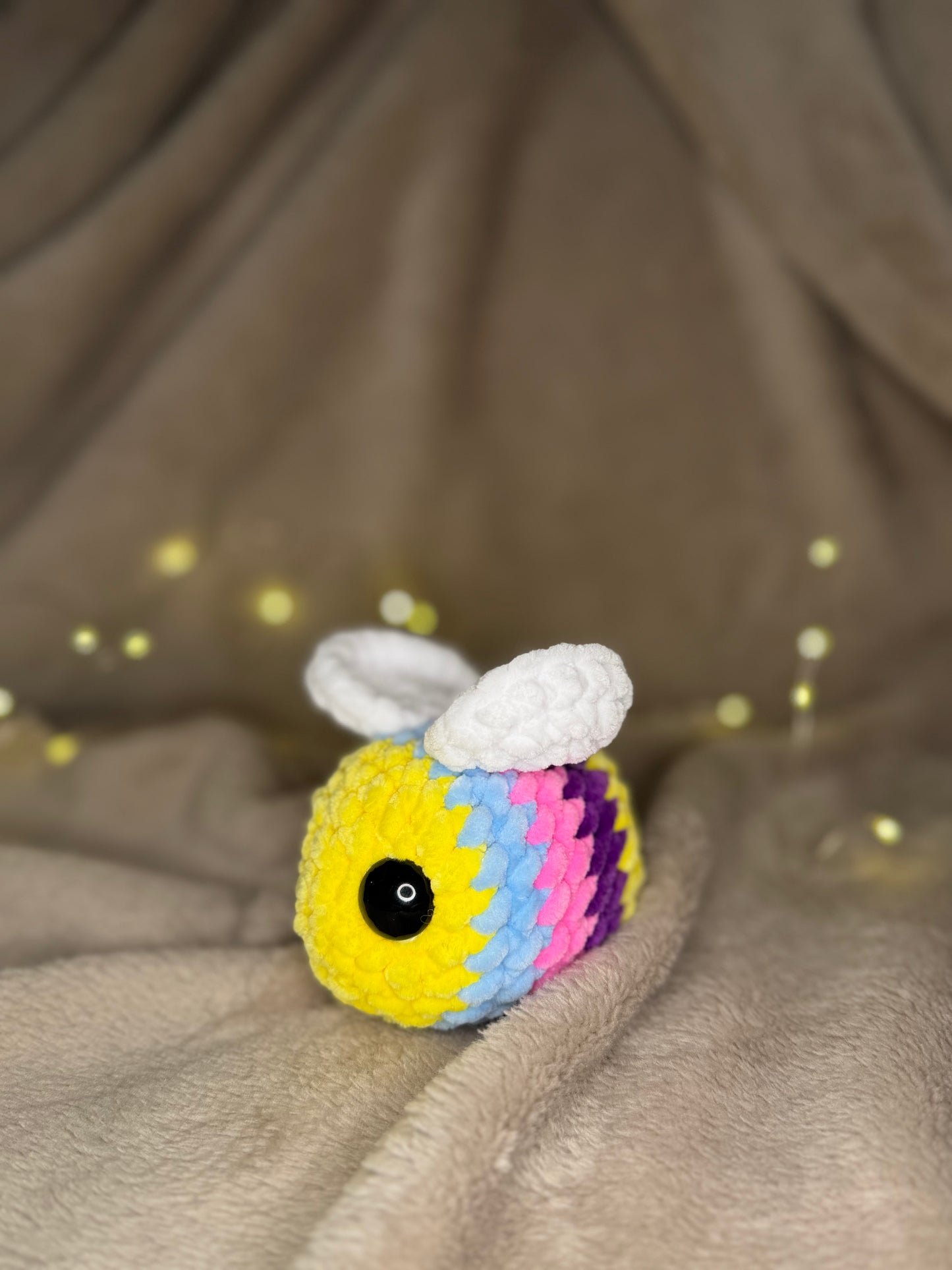 Bienen mit Pride-Design